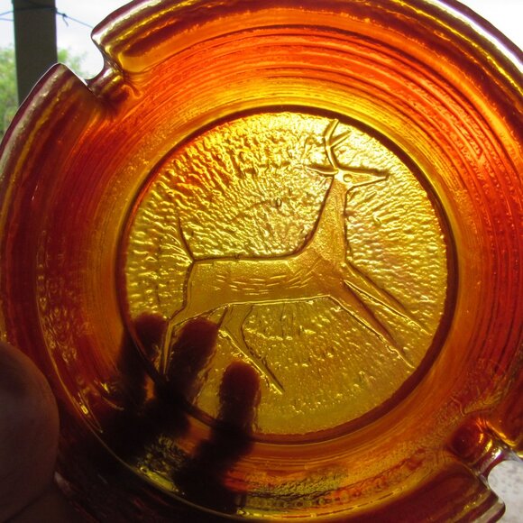 MCM Heavy Orange and Yellow Reverse Carved Glass Deer Design Ashtray - Picture 2 of 6